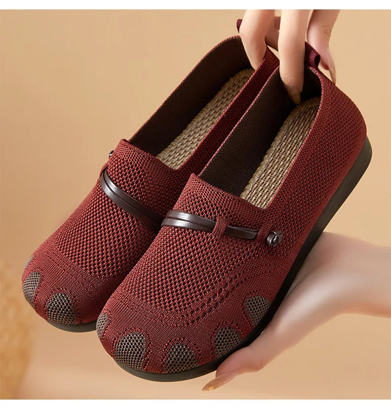 2025 Slip-On Casual Shoes for Women Soft Sole Spring New Style Walking Flats Ladies Leisure Comfortable Shoes Mom Sneakers