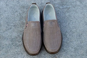 Breathable Sneakers Slip-on Men's Casual Shoes Leisure Sale 2024 Trend Elegant Male Shoe Vulcanize Classic Original In Promotion
