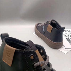 High-Top Men's Leather oes Comfortable Breathable Spor Casual Sneakers Mid-Top Board oes Trendy Brand High Sensation