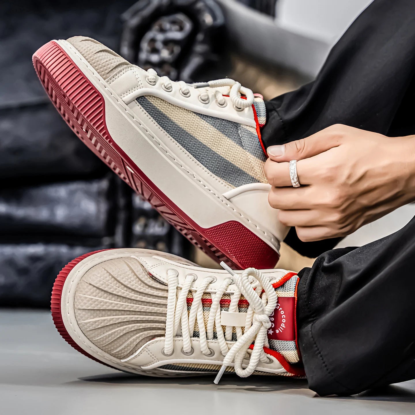 Men's Slip-on Sneakers, Comfortable Low-top Canvas Breathable Casual Shoes, Soft-bottom Versatile Sports and Casual Shoes