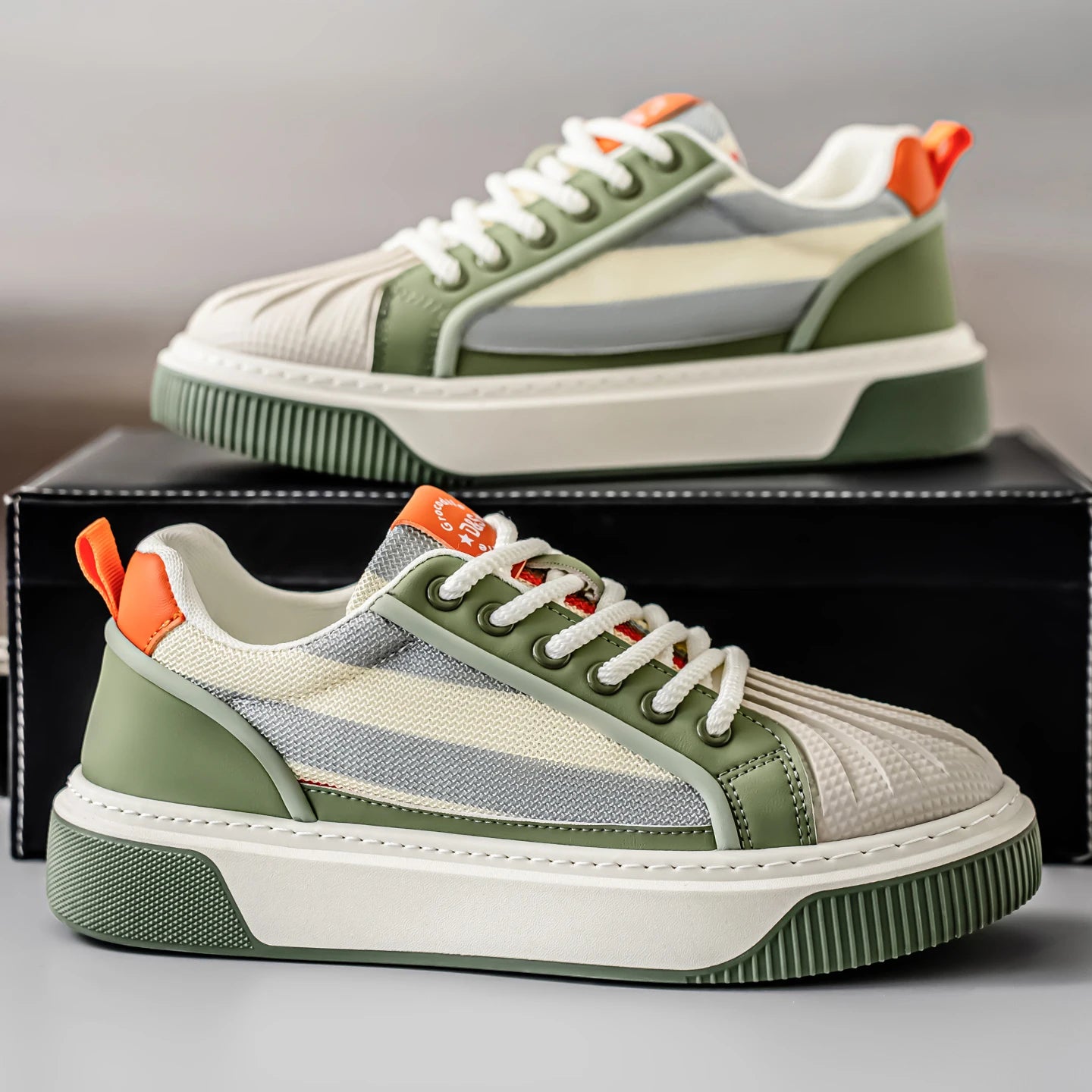 Men's Slip-on Sneakers, Comfortable Low-top Canvas Breathable Casual Shoes, Soft-bottom Versatile Sports and Casual Shoes